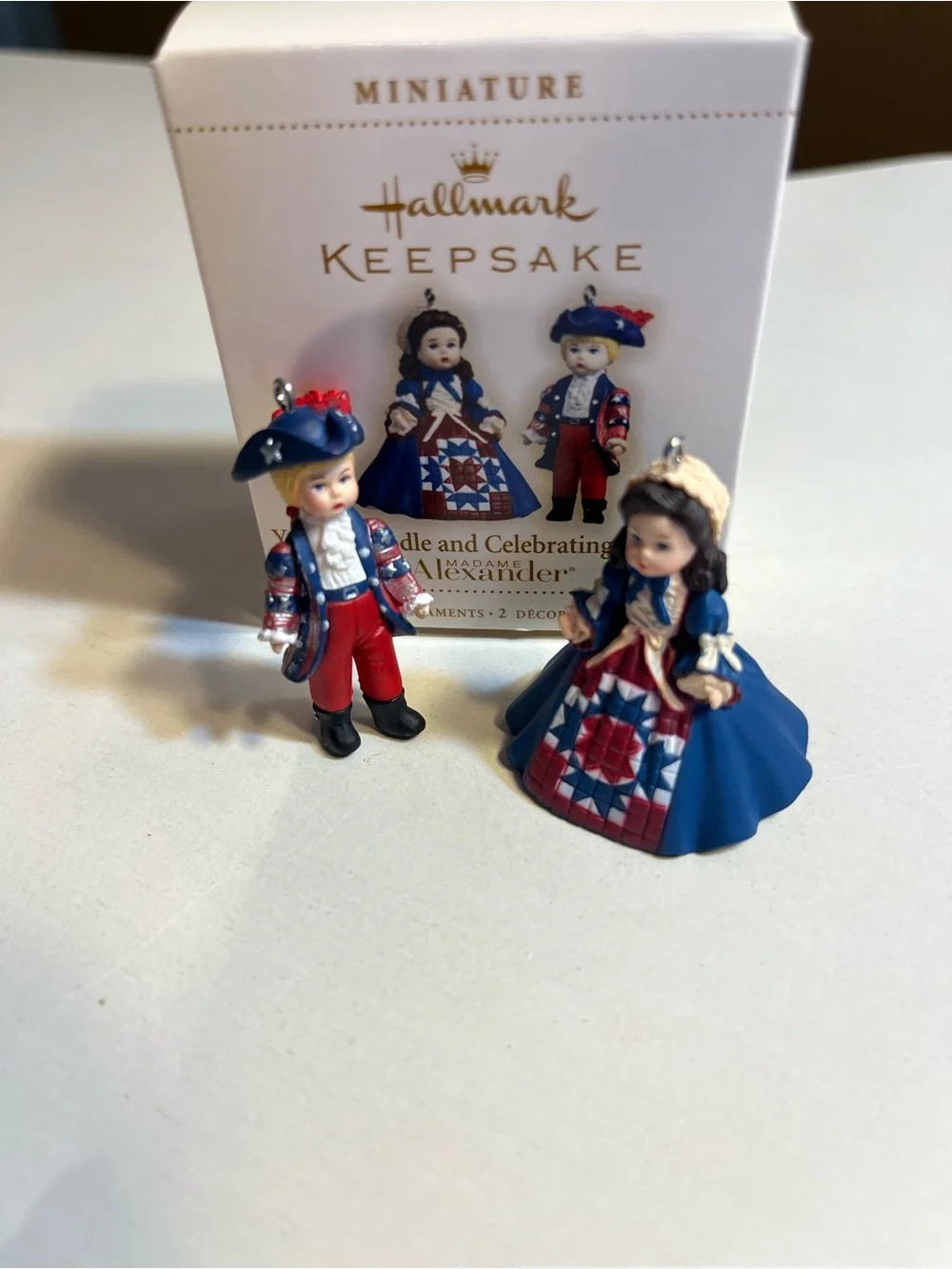 Hallmark2006 Yankee Doodle and Mad Miniature Ornaments
